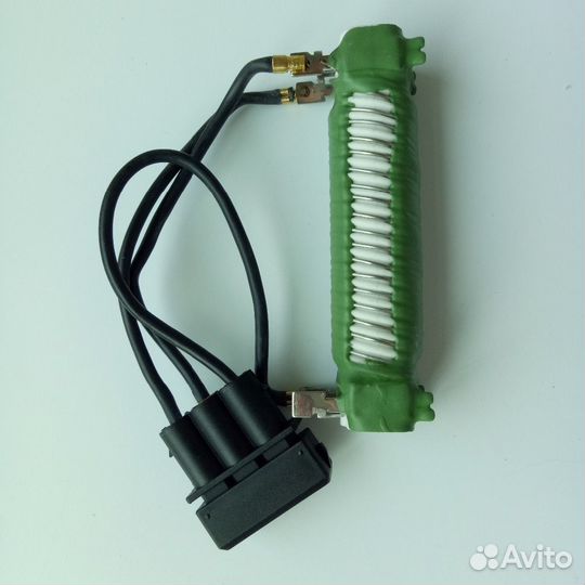 Резистор вентилятора Volkswagen/Seat 701959263D(В)