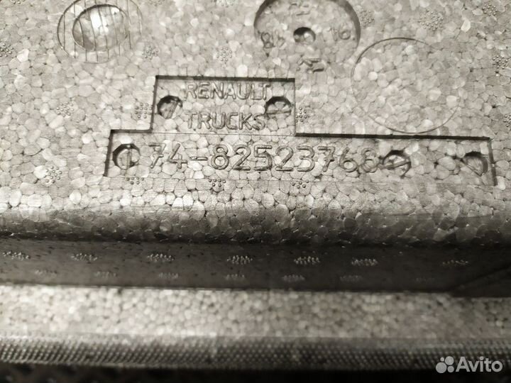 Вставка бардачка Renault T