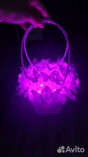 Светящиеся букеты из бабочек