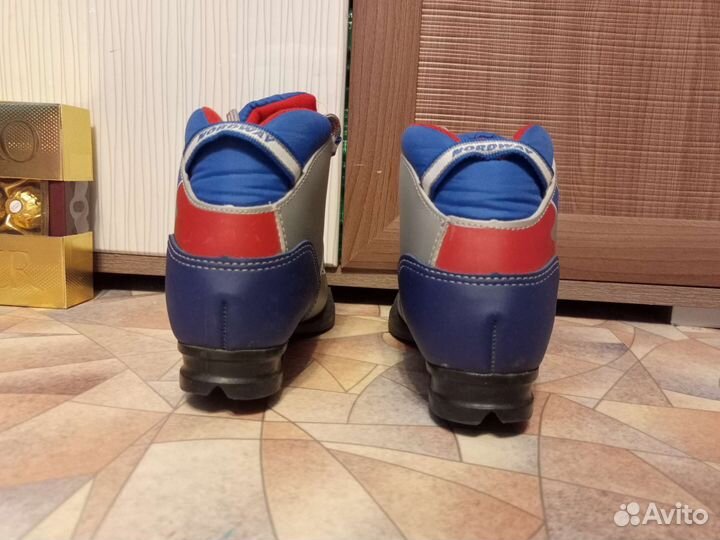 Лыжные ботинки 34 размер