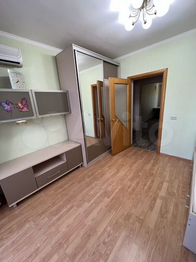 3-к. квартира, 70 м², 3/16 эт.