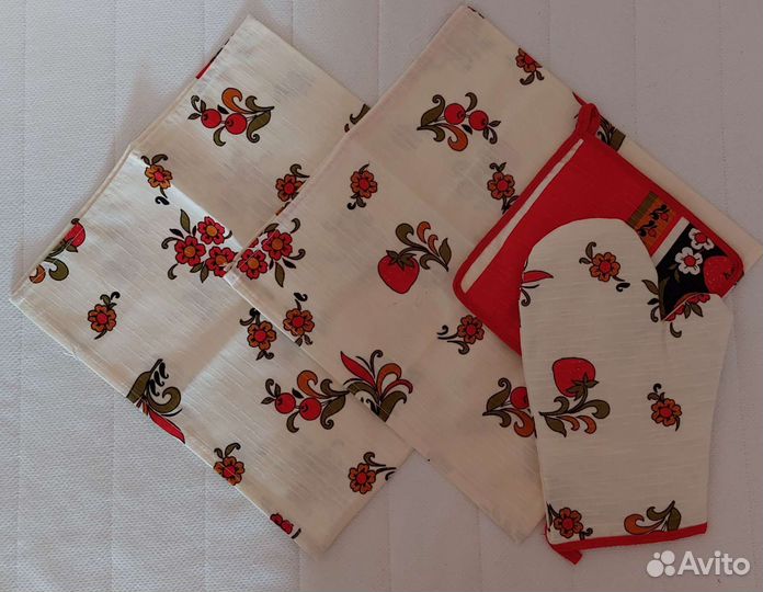 Фартуки, полотенца, рукавицы, ухватки