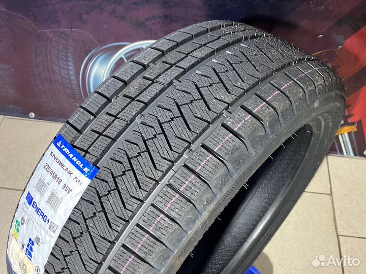 Triangle Trin PL02 225/45 R18 95V