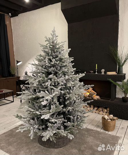 Елка искусственная