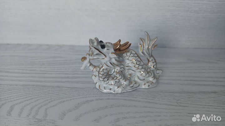 Керамическая статуэтка дракон