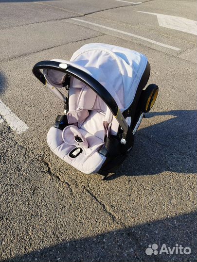Коляска кресло Doona с базой серая