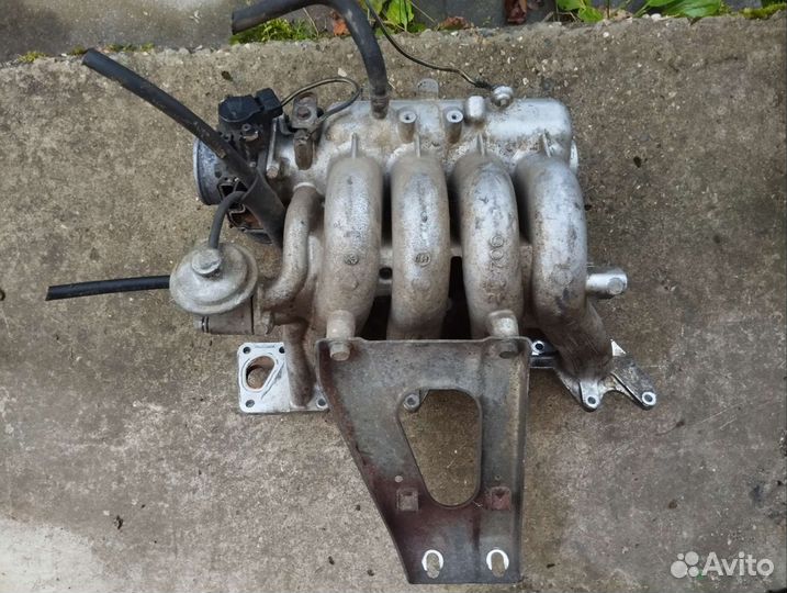 Впускной коллектор Mitsubishi 4G63 Galant EA2A