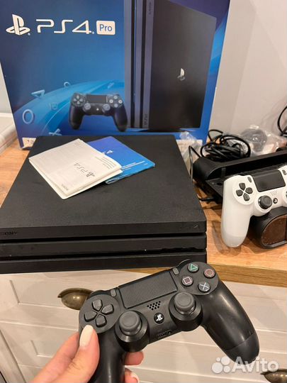 Sony PS4 pro 1tb + 400 игр