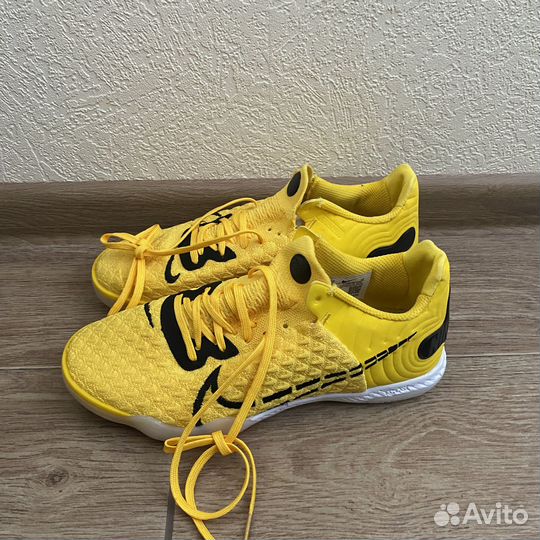 Футзалки Nike React Gato