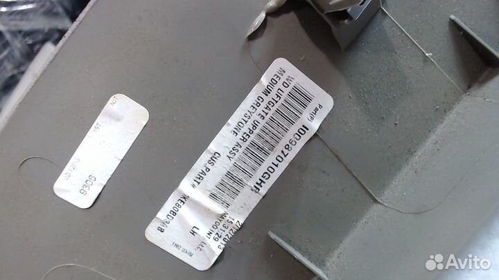 Обшивка крышки багажника Dodge Durango, 2013