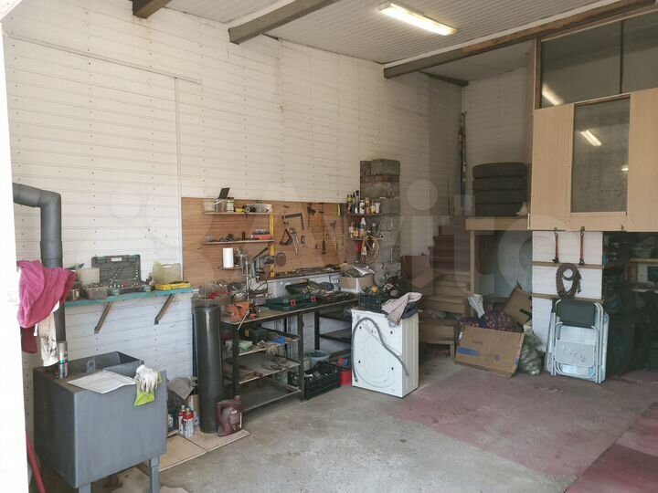 Гараж, > 30 м²