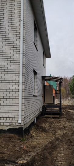 Дом 136,7 м² на участке 6 сот.