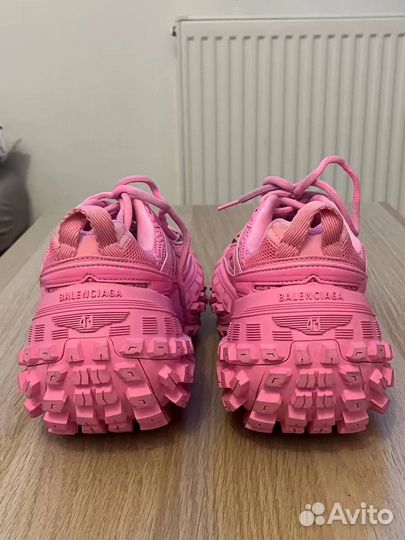 Balenciaga defender pink оригинал