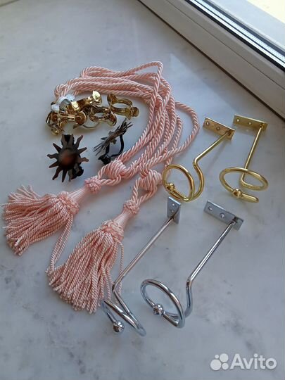 Кольца для штор с крючками. Аксессуары