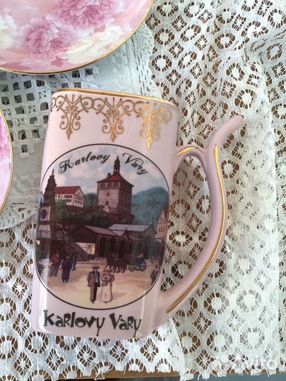 Поильник Чехия розовый фарфор