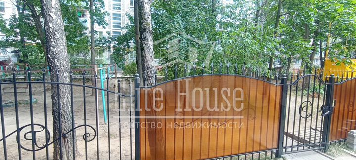 2-к. квартира, 70 м², 1/8 эт.