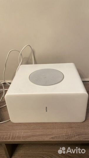 Blueray система + 2 колонки + саппбуфер Philips