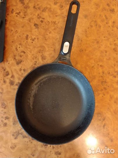 Сковорода berghoff