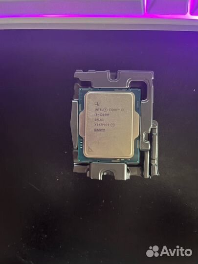 Процессор i3 12100f