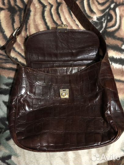 Продаю женскую сумку, коричневая, кожаная