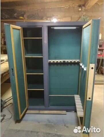 Оружейный сейф распашной 