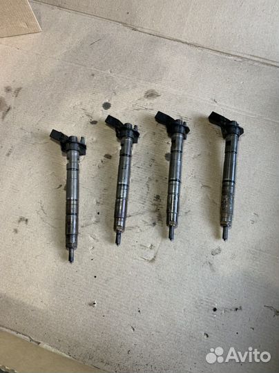 Форсунка Audi Q7 Touareg 3.0 TDi casa