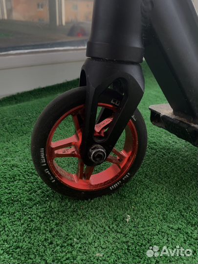 Трюковой самокат tech team voodoo