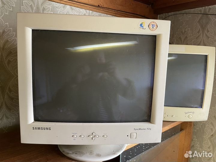 Мониторы компьютерные старые