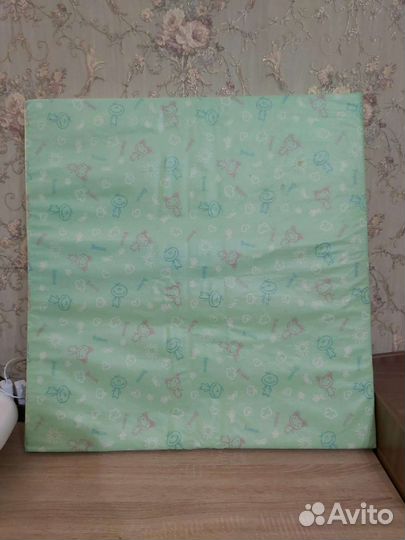 Детские весы + матрас для пеленального столика