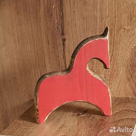 Деревянная лошадка