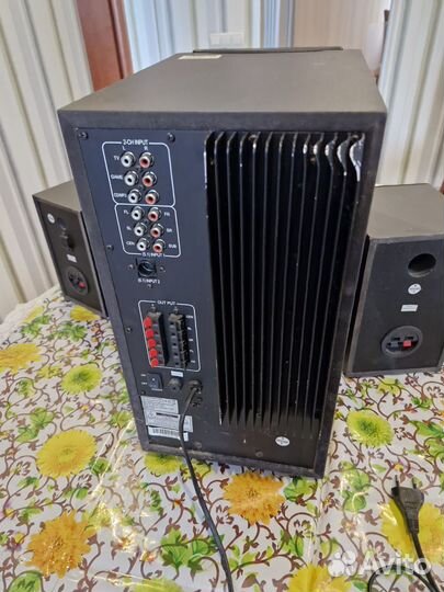 Акустическая система. Савбуфер и 4 колонки