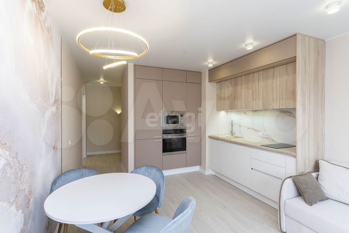 2-к. квартира, 67,8 м², 12/14 эт.