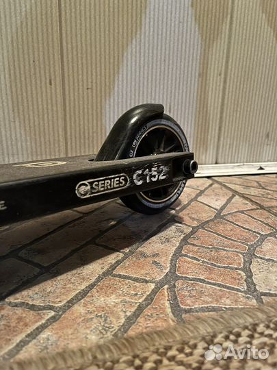 Самокат district c-152