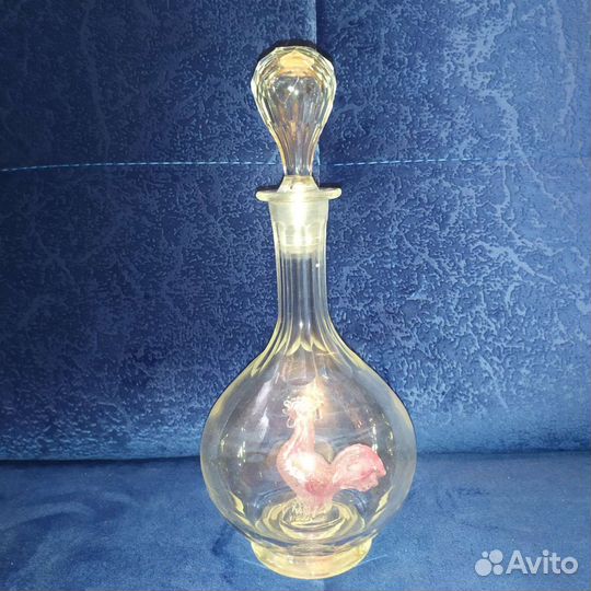 Графин с петушком