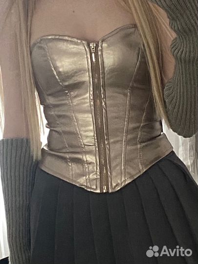 Золотой корсет