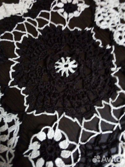 Салфетка-скатерть крючком ручной работы