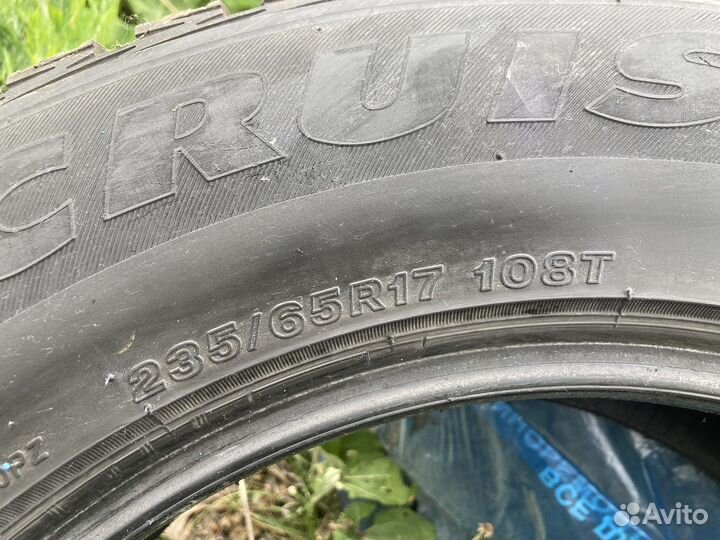 Bridgestone Ice Cruiser 5000 235/65 R17 104