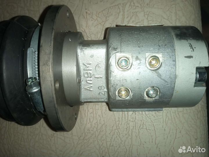 Запчасть на экскаватор