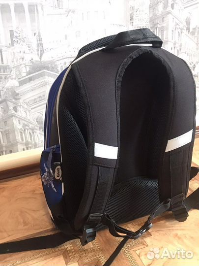 Портфель для начальных классов