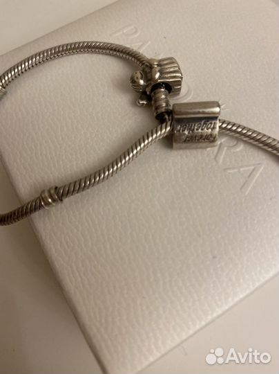 Шарм бабочки и браслет pandora