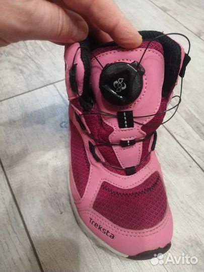 Ботинки на девочку, зимние гортекс. gore-tex