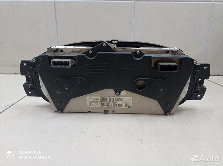 Панель приборов Renault Logan