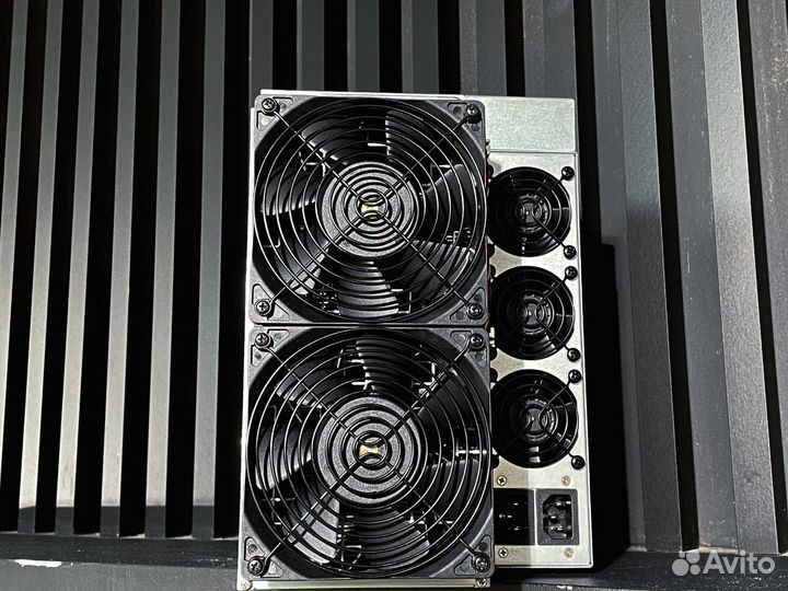 Antminer S21 HYD asic