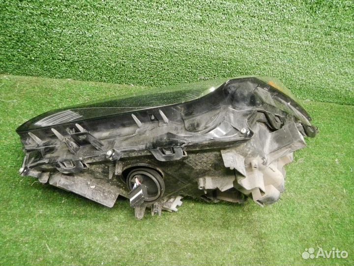 Фара левая Lexus NX200/NX200t/NX300/NX300h