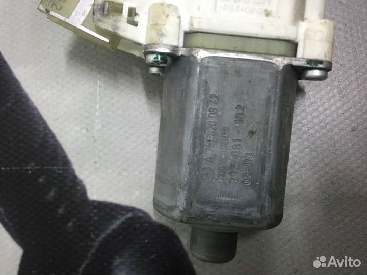 Мотор стеклоподъемника передний Mercedes-Benz