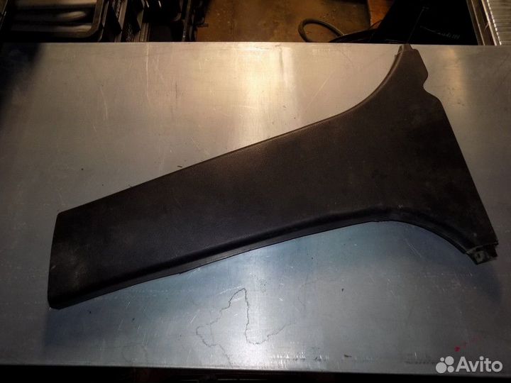 Обшивка стойки MK Cross 2011