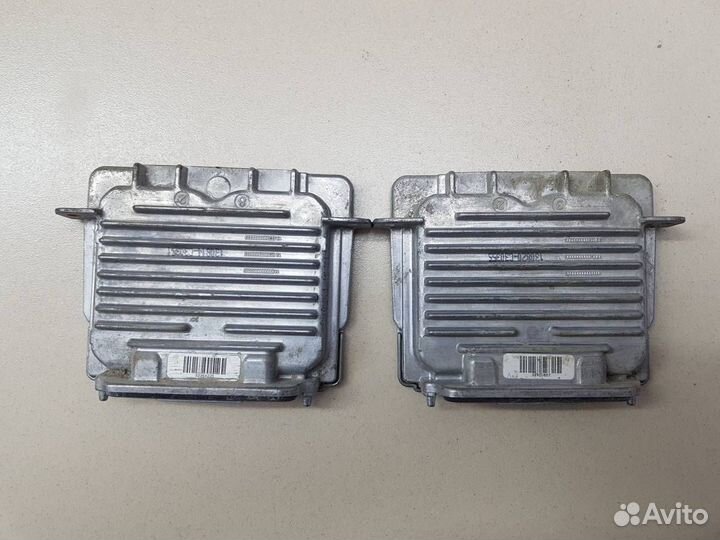 Блок ксеноновой лампы Jeep Grand Cherokee WK2 2010