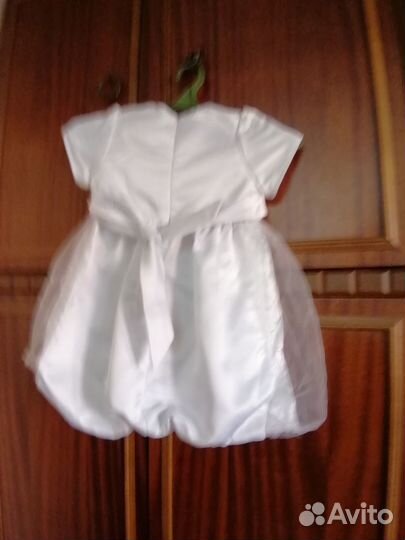 Платье для девочки выходное для праздника 92 новое