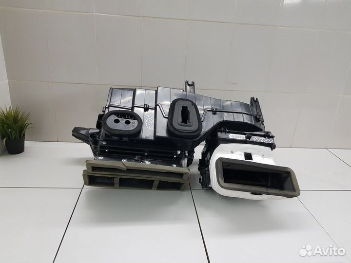 Корпус отопителя (Geely Coolray)