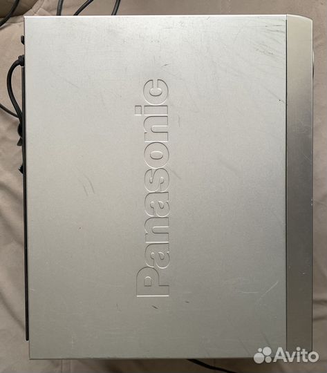 Видеомагнитофон Hi -Fi Stereo Panasonic fj8